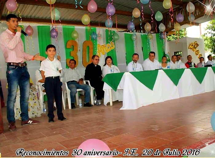 Ceremonia de reconocimientos en la institución educativa