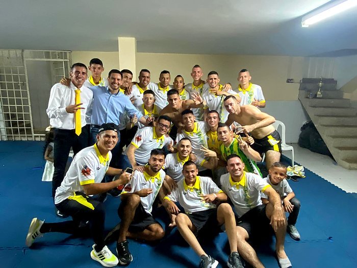 Apoyo al equipo Acacías Sikuany